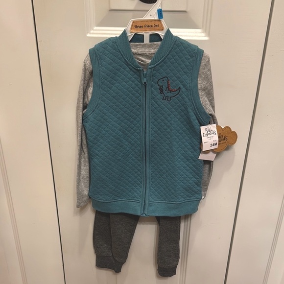 Baby Essentials Other - 🦖 NWT Teal & Gray‎ Quilted Dino Vest Outfit Set